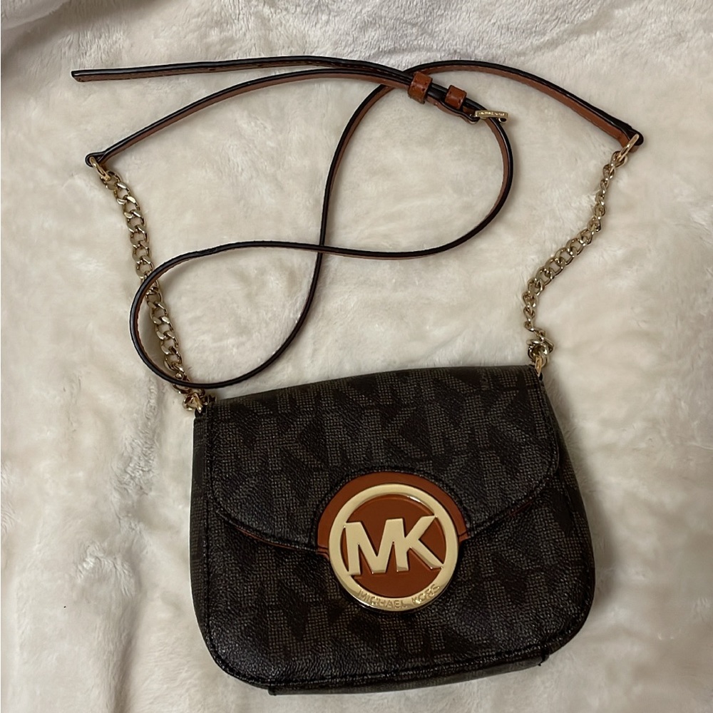 Michael Kors MK Fulton Small Crossbody in Brown